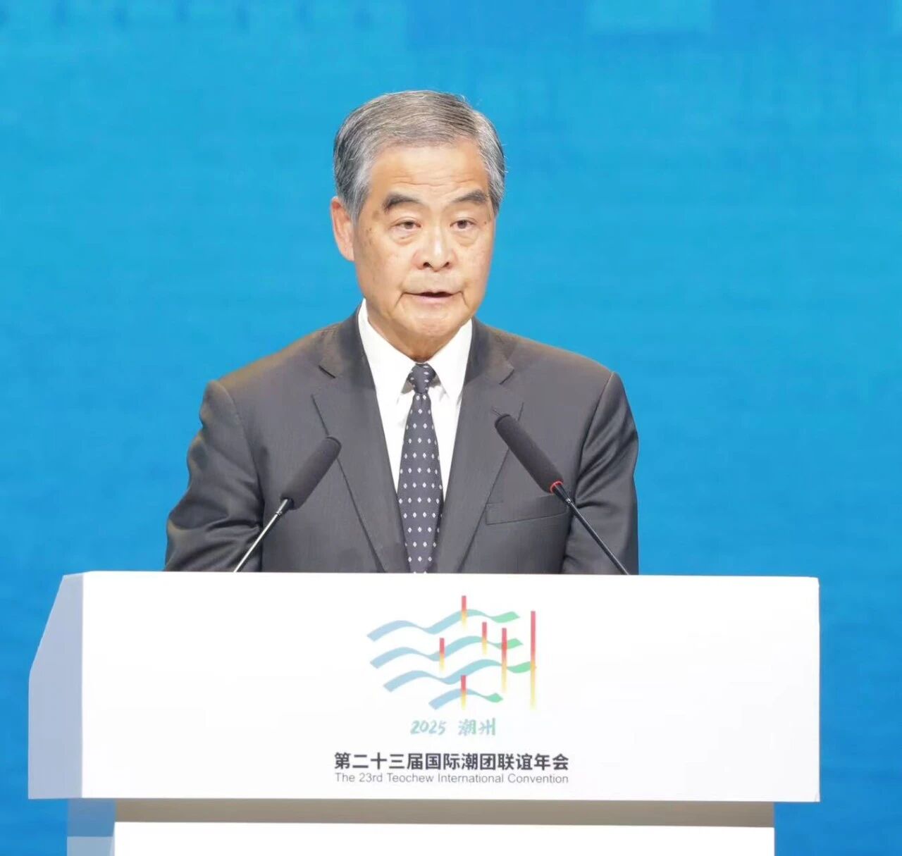 07f480a0f8170daa5f0ed6459b73e057.jpg 07f480a0f8170daa5f0ed6459b73e057.jpg